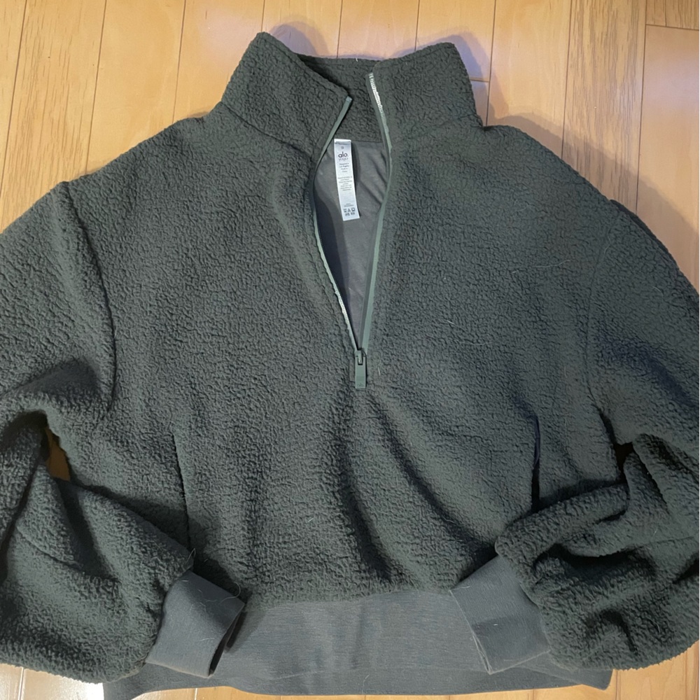 Alo Yoga 1/4 Zip Sherpa size S